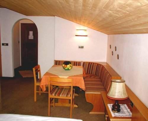 Apparthotel Taufenbrunn Parcines Szoba fotó